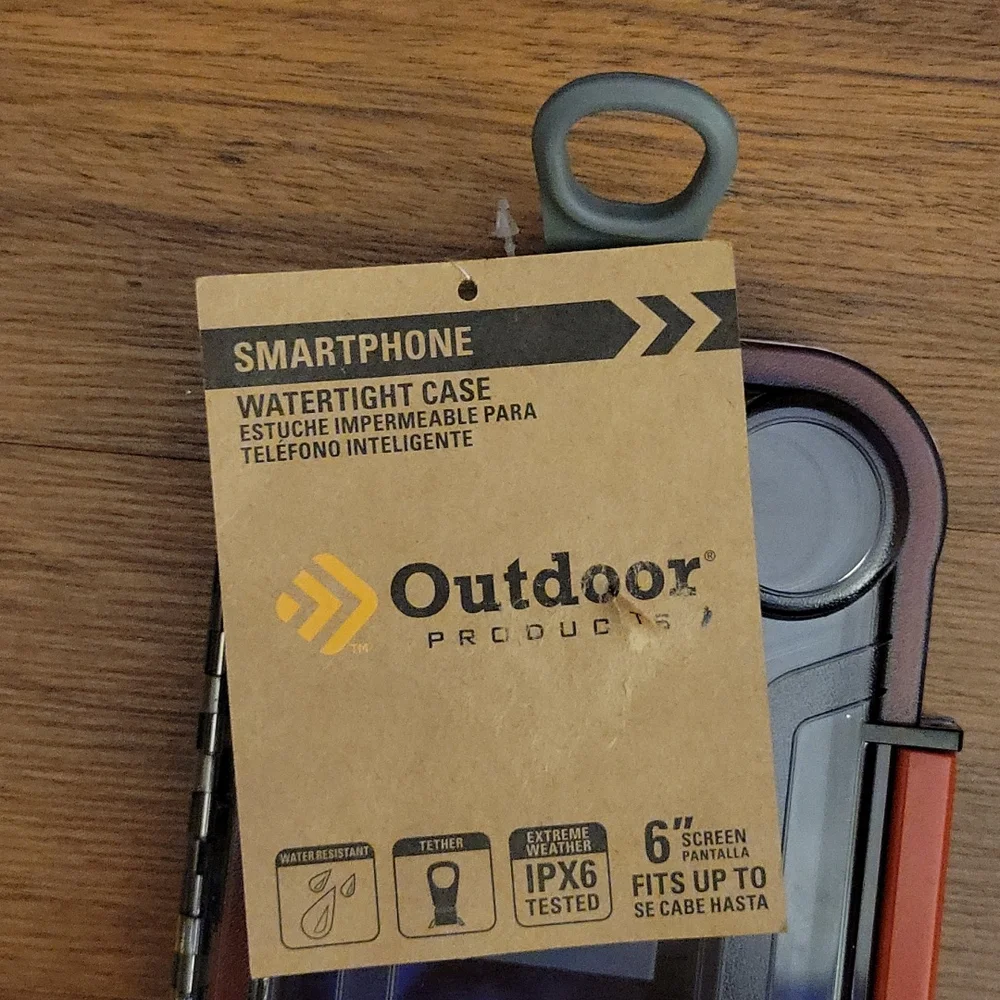Outdoor Products Smartphone watertight case tether 6